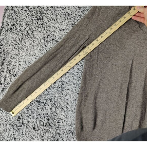 EVERLANE Sweater Womens SZ M 100% Cashmere Gray Long Sleeve Oversized Lagen Soft - Picture 3 of 8